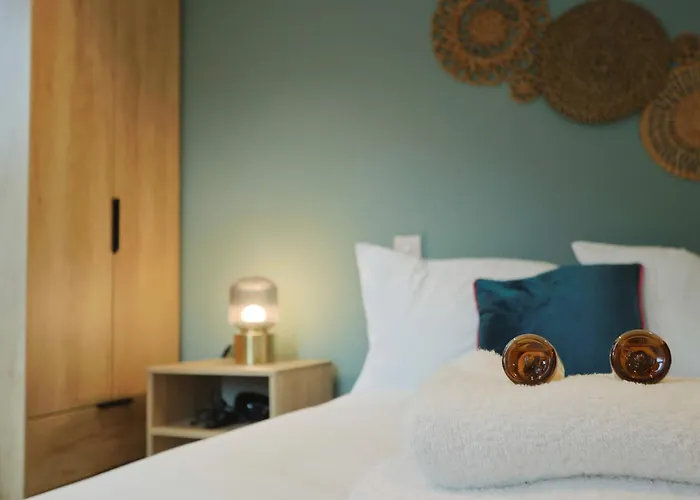 Flat Close To Queen Square - Flat 3a * Bristol